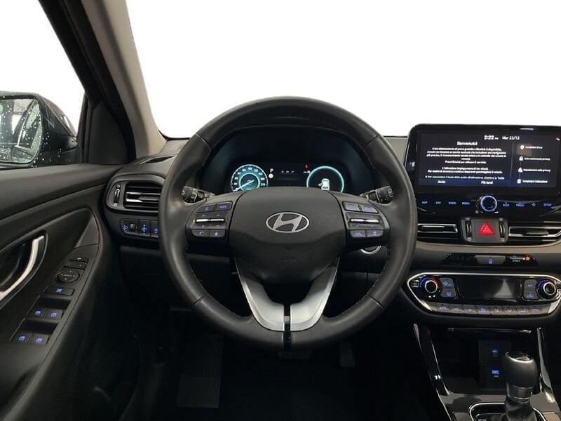 Hyundai i30 2024 5p 1.0 t-gdi 48V Business 100cv dct