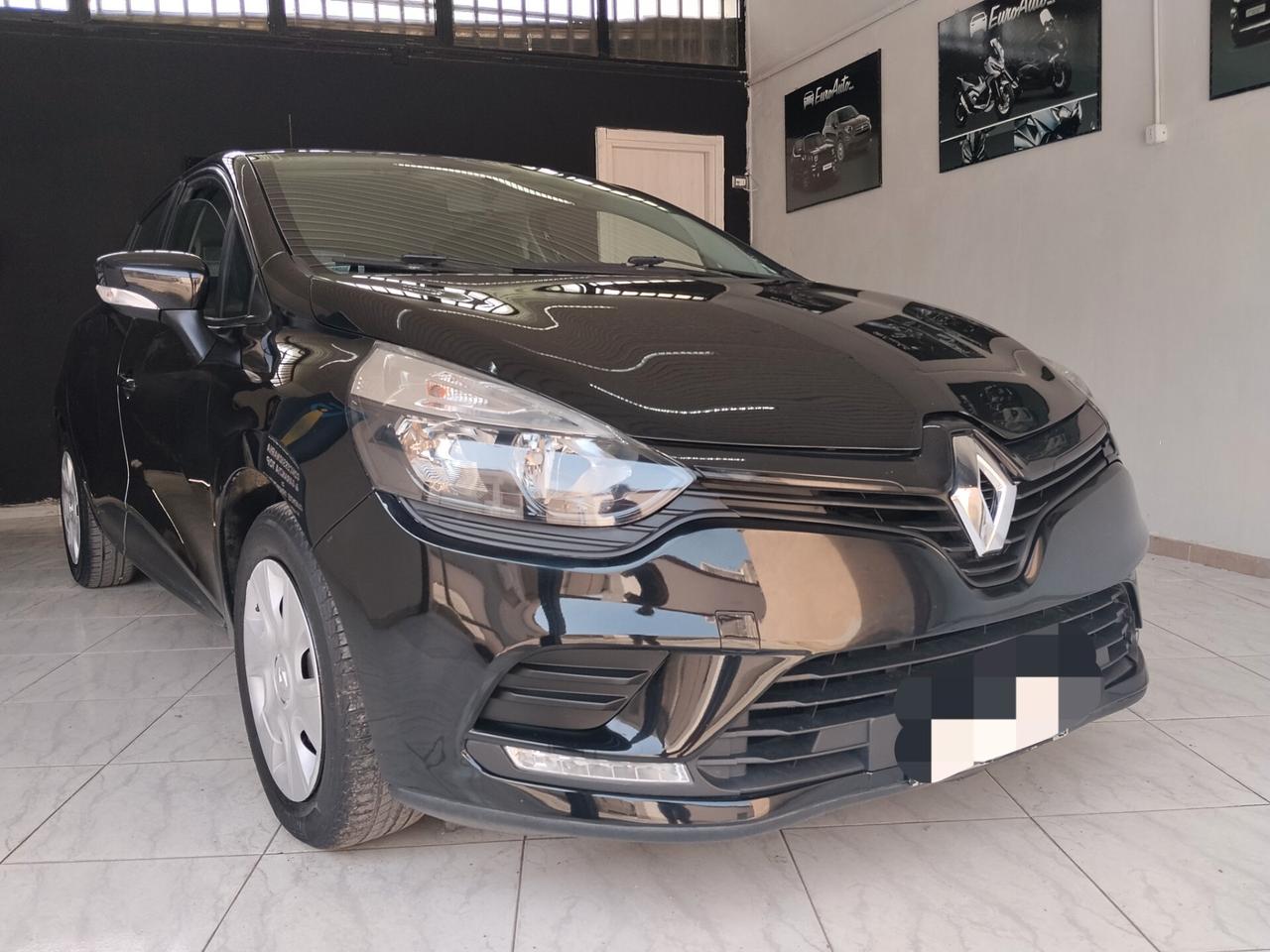 Renault Clio 1.5 diesel 2018 CON GARANZIA