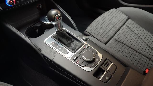 AUDI A3 SPORTBACK 1.6 TDI S-tronic SPORT Business
