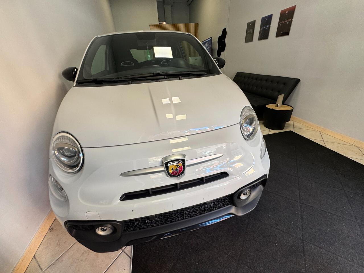 Abarth 595 1.4 Turbo T-Jet 160 CV Pista