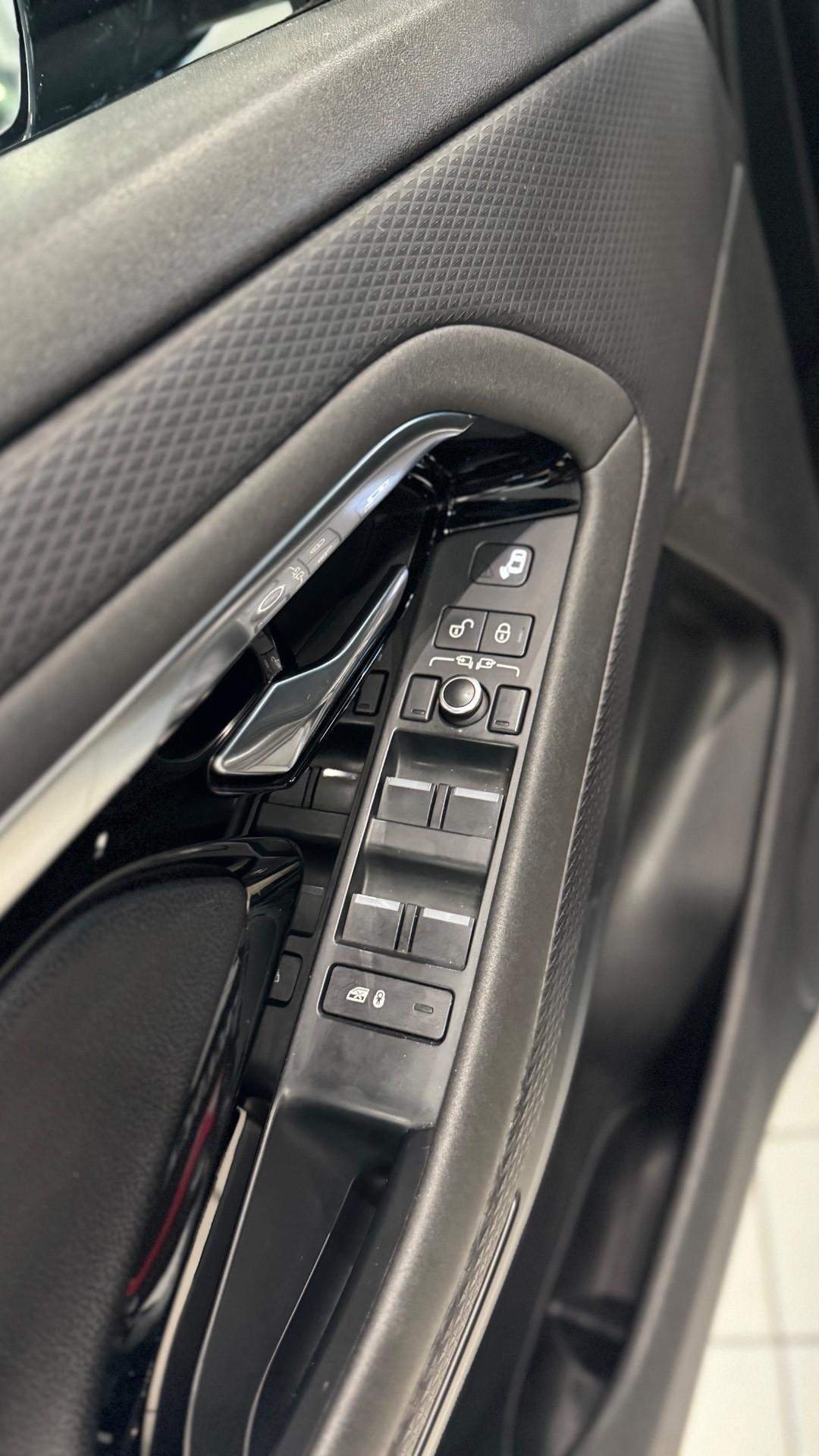 Range Rover Evoque 2.0 TD4 150 CV 5p. SE