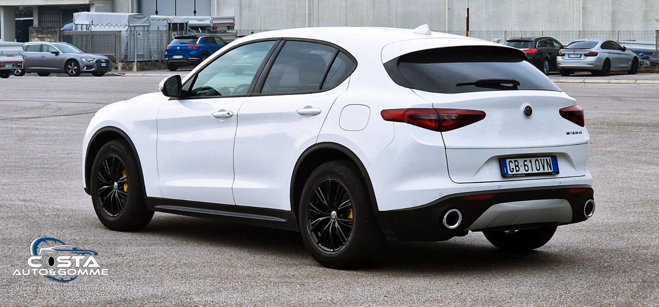 Alfa Romeo Stelvio 2.2 Turbodiesel 160 CV AT8 RWD Super