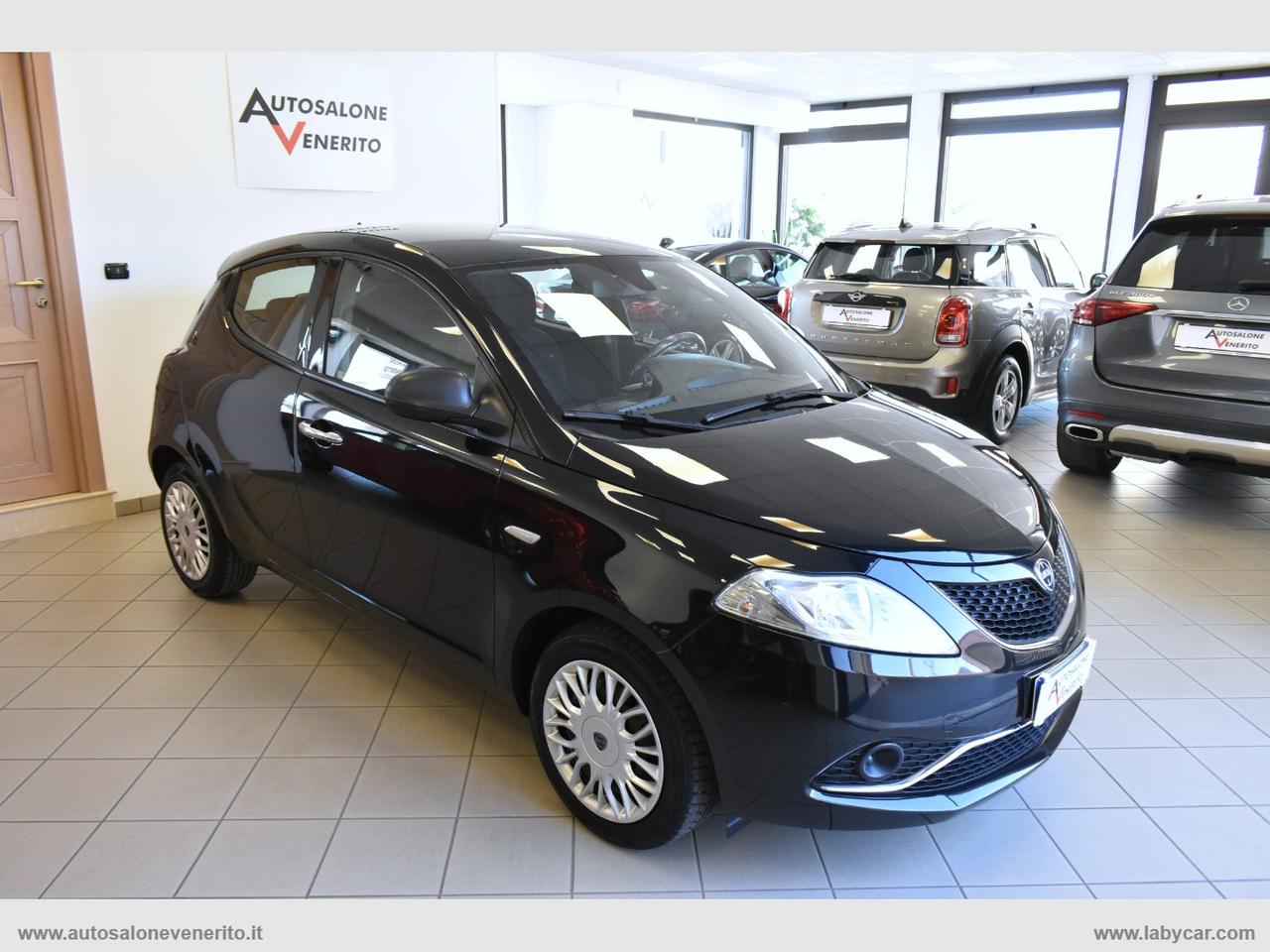 LANCIA Ypsilon 1.2 69 CV 5p. Gold