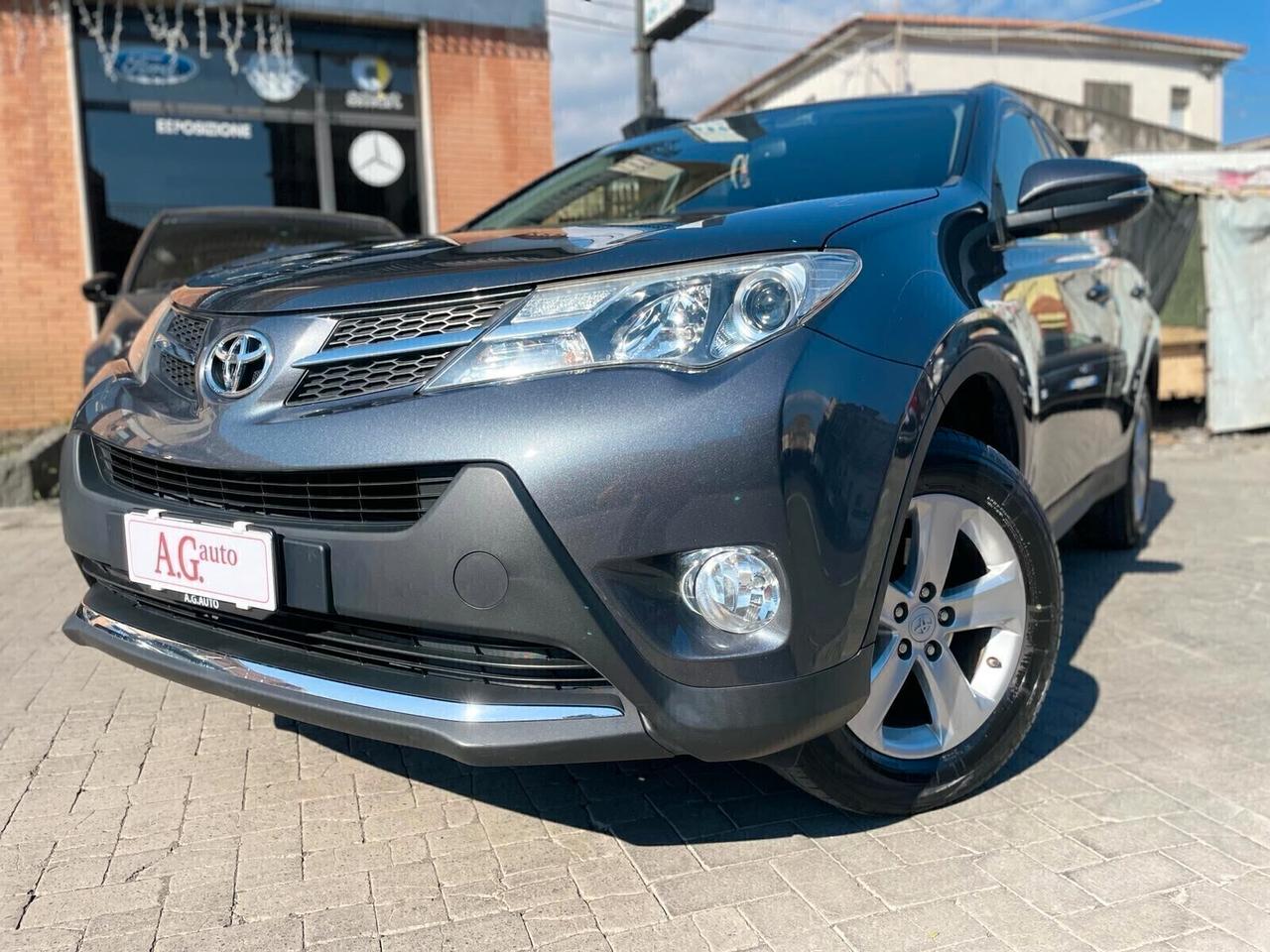 Toyota RAV 4 RAV4 2.0 D-4D 2WD RETROCAMERA/NAVI