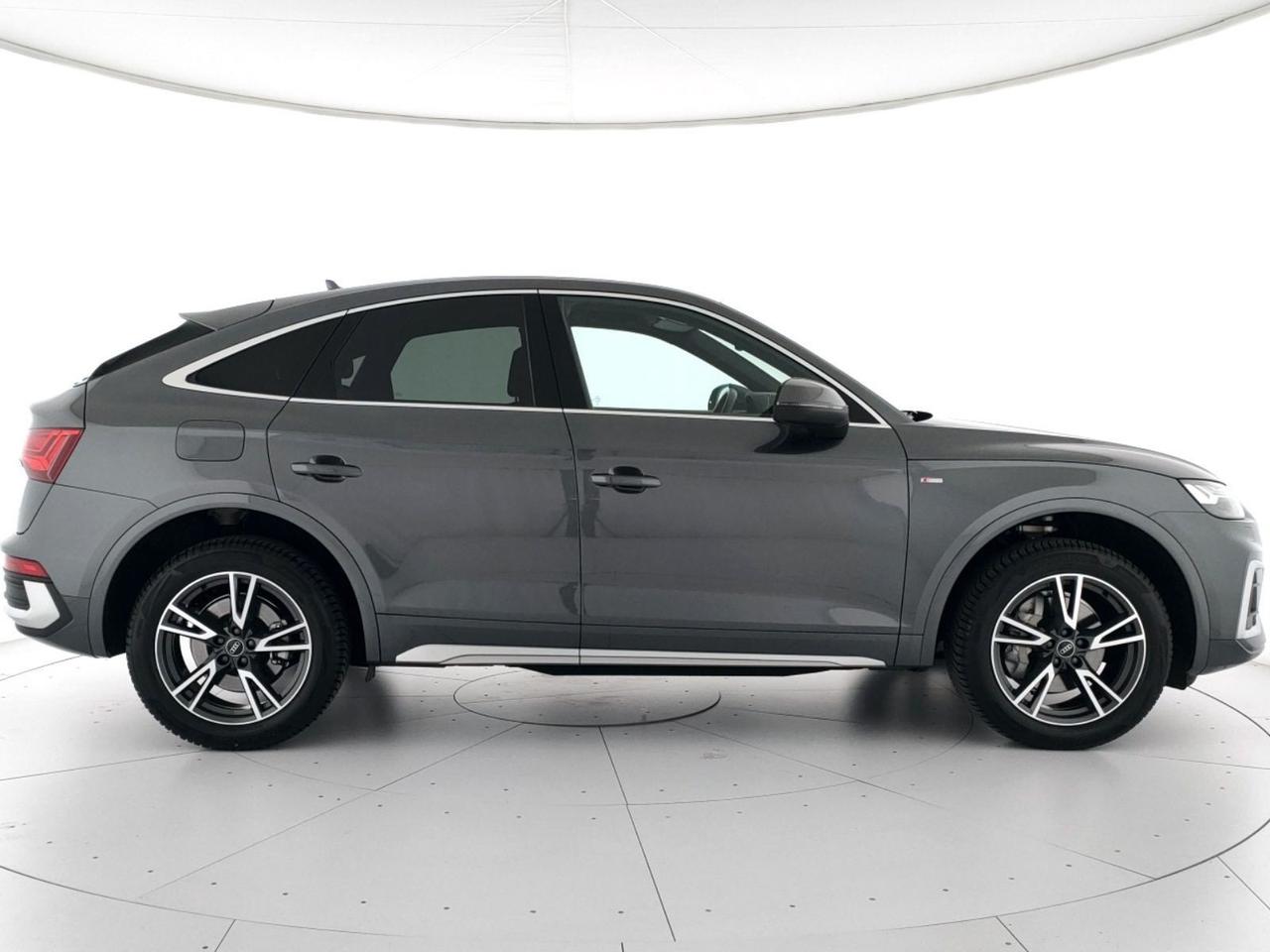 Audi Q5 sportback 40 2.0 tdi mhev 12v s line quattro s-tronic
