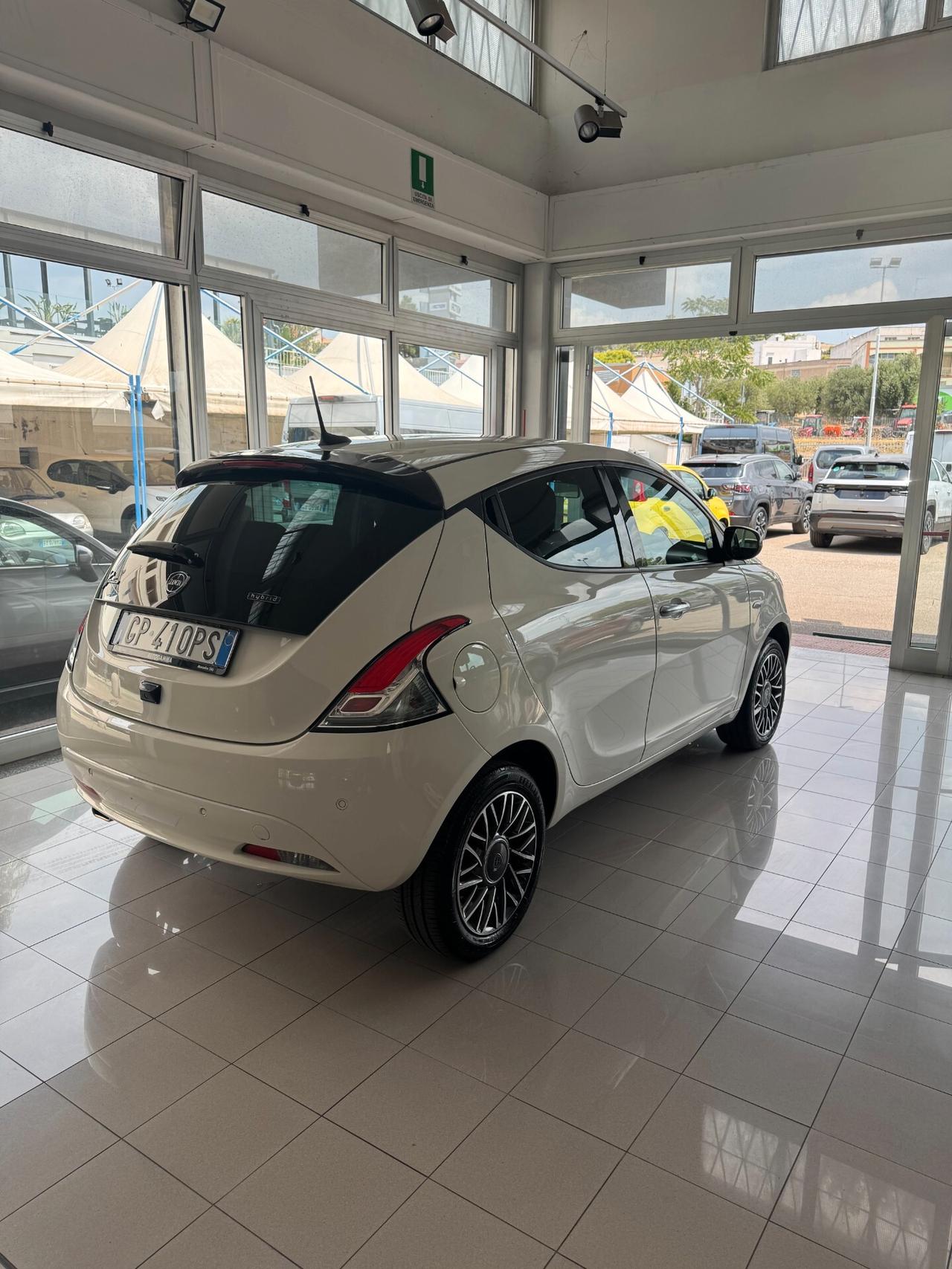 LANCIA YPSILON 1.0 HYBRID GOLD PLUS FULL OPTIONAL