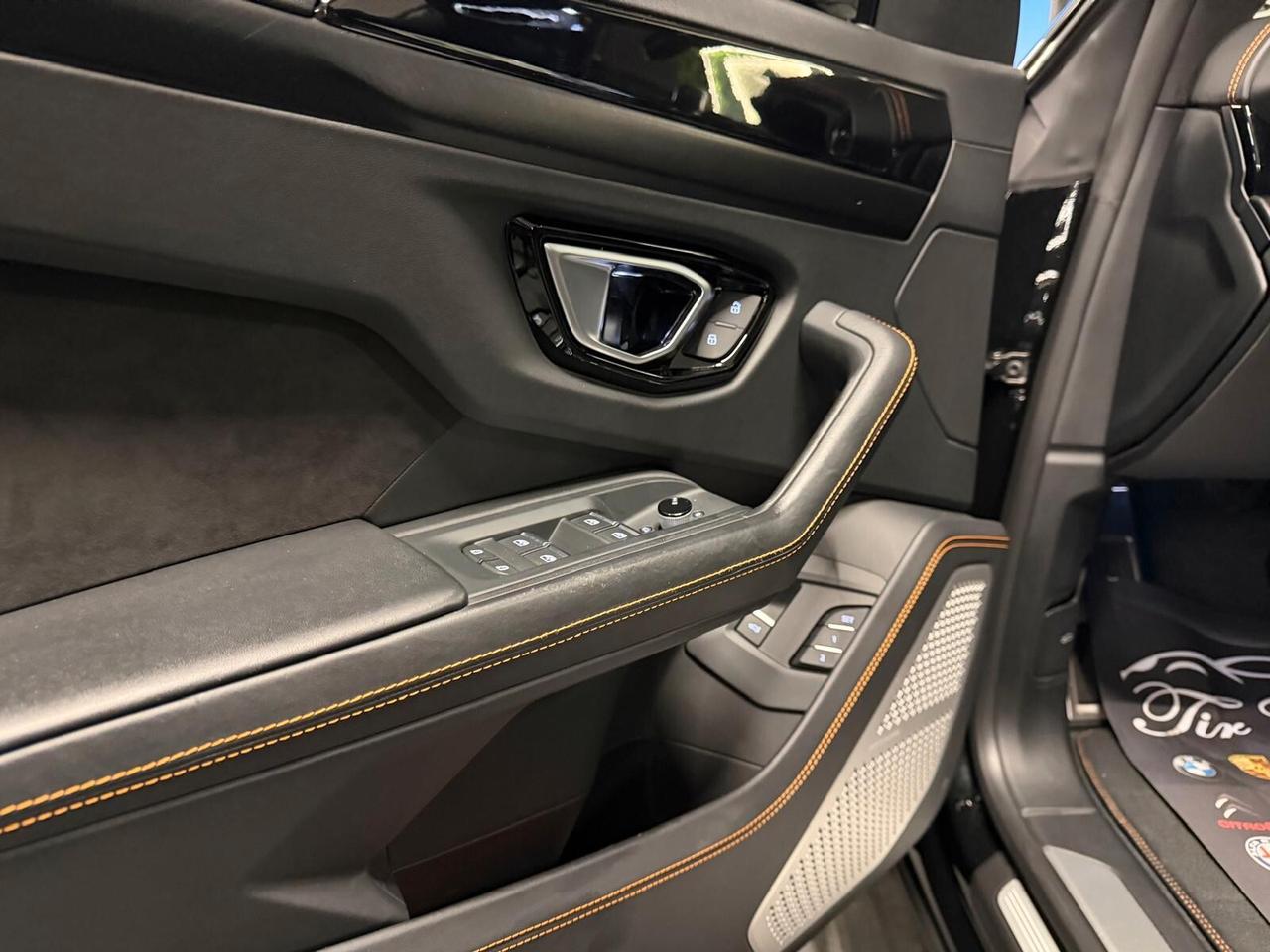 LAMBORGHINI URUS 4.0 V8 PHEV 650CV TETTO PELLE NAVI ANNO 2022