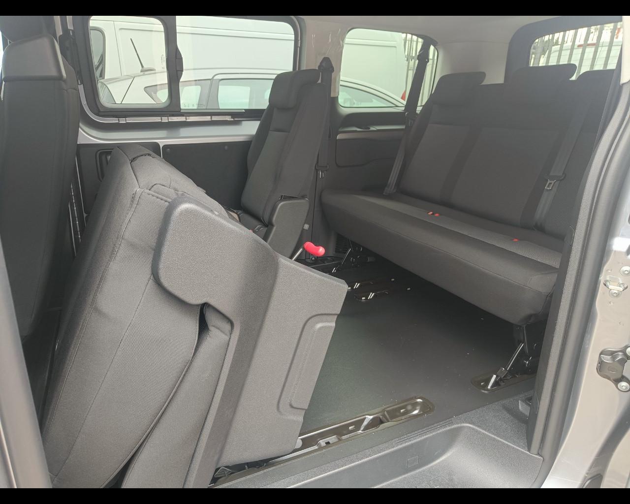 OPEL Vivaro Life Combi 2.0 BlueHDi 180 Lunghezza Media
