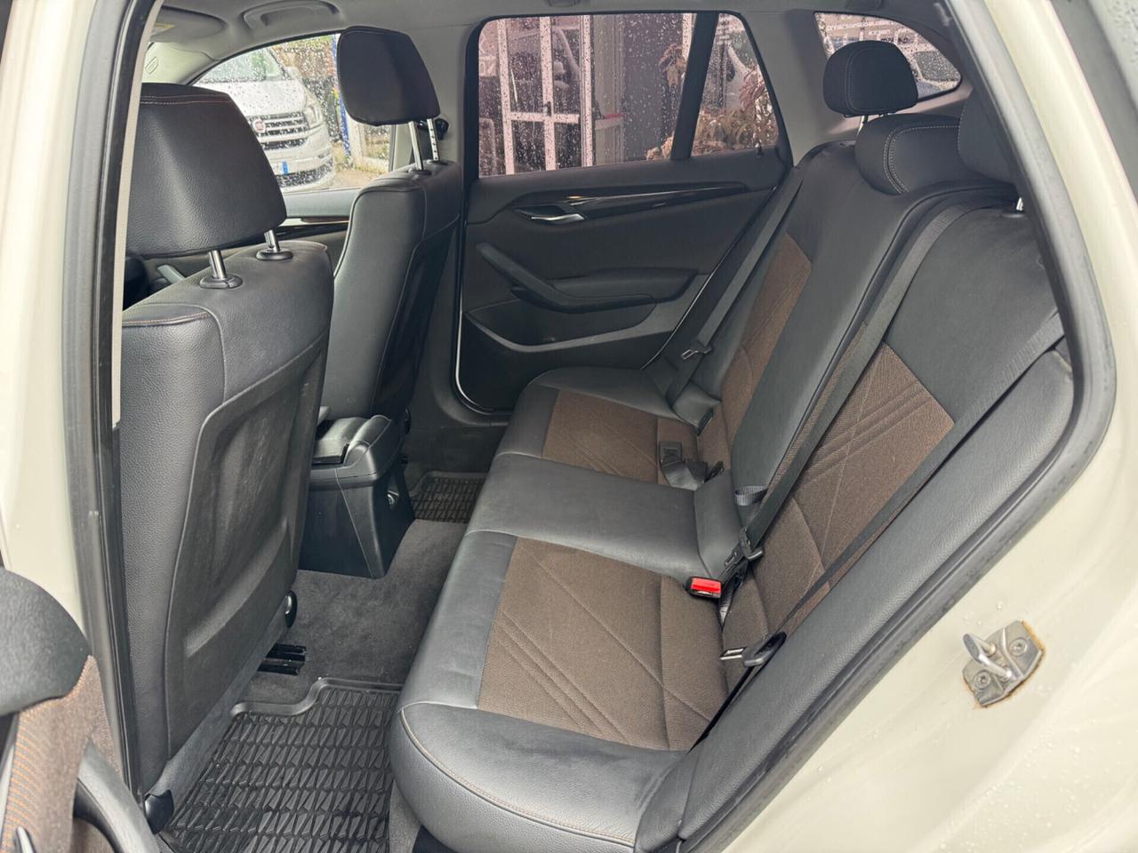 Bmw X1 sDrive18d X Line