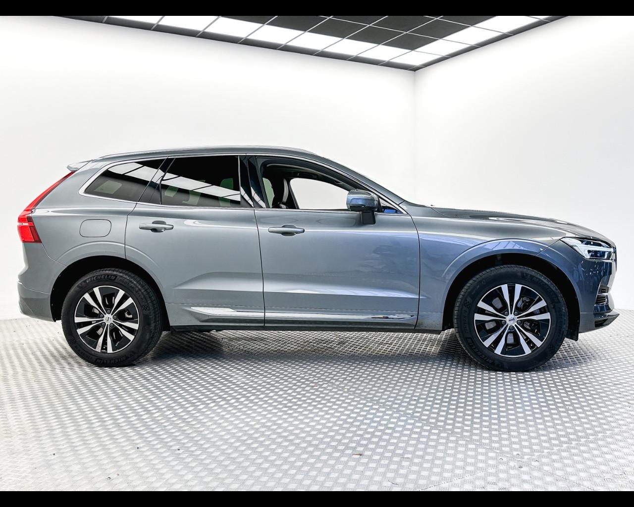 VOLVO XC60 (2017-->) - XC60 T6 Recharge Plug-in Hybrid AWD Inscrip