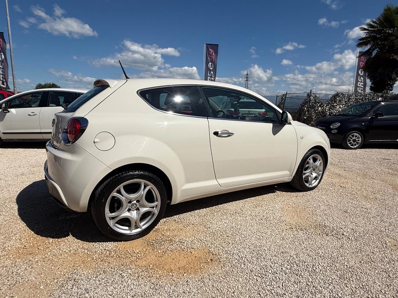 Alfa Romeo MiTo 1.4 T 120 CV GPL DI SERIE Distinctive Sport Pack