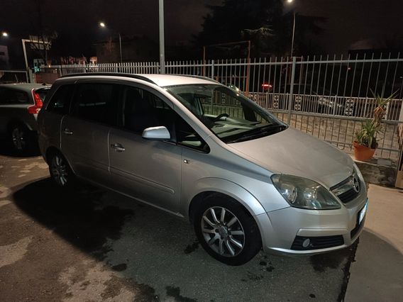 Opel Zafira Opel Zafira GPL 1.8 16V VVT Cosmo GPL