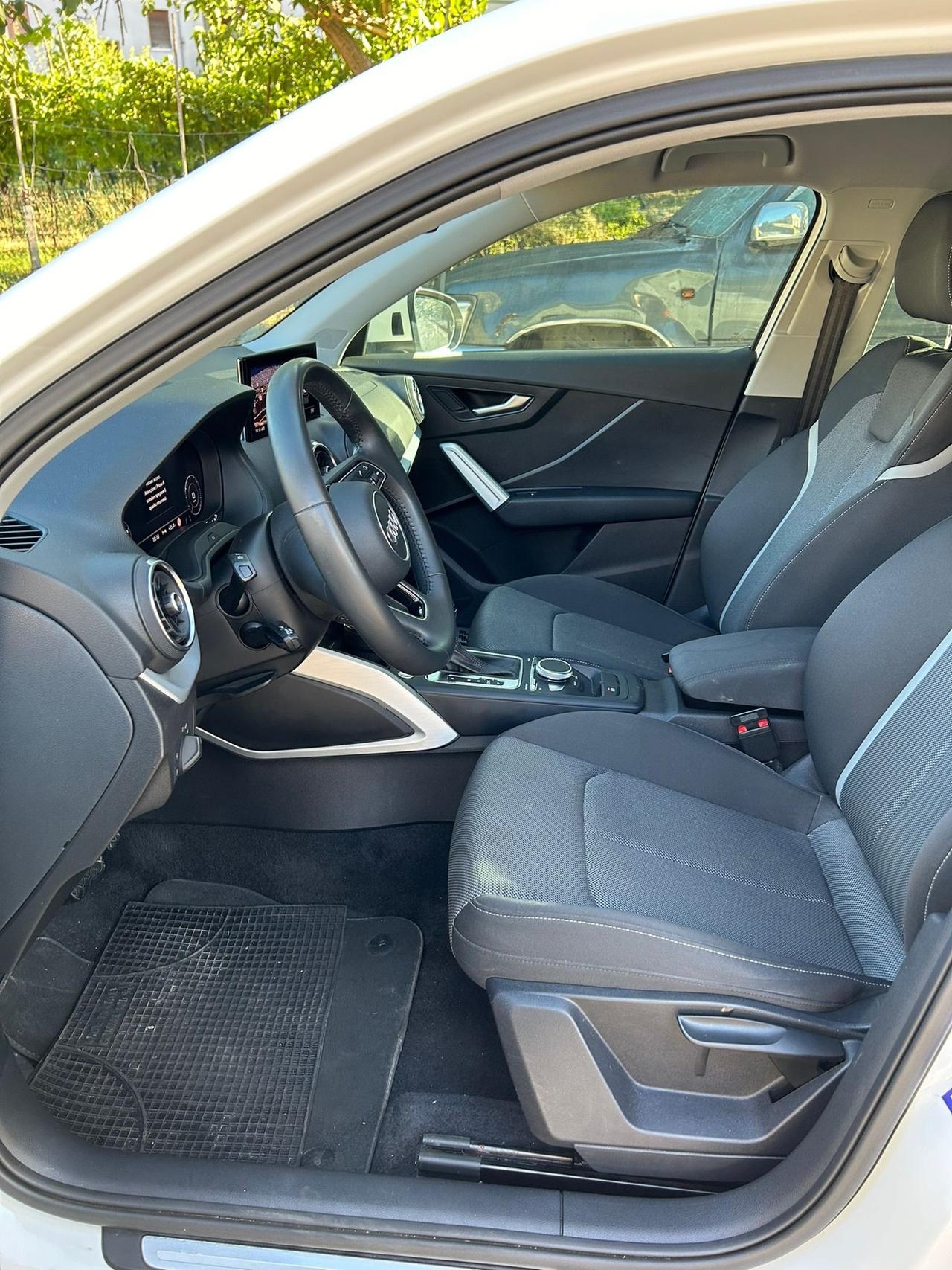 Audi Q2 35 TFSI Admired COCKPIT LED NAVI PLUS