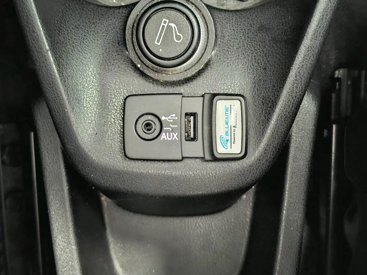 Lancia Ypsilon 0.9 t.air 85cv Platinum 2011