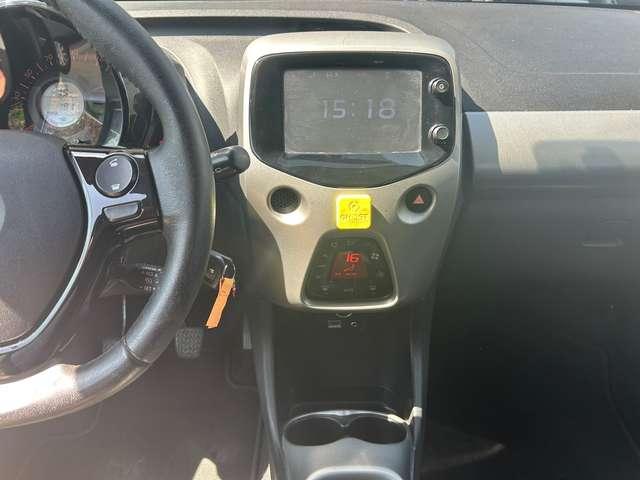 Toyota Aygo Aygo II 2014 5p 1.0 x-play
