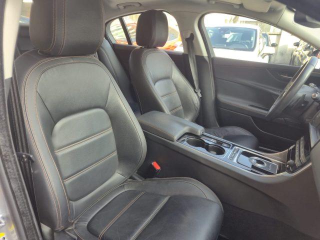 JAGUAR XE 2.0 D Turbo 180CV aut. Portfolio