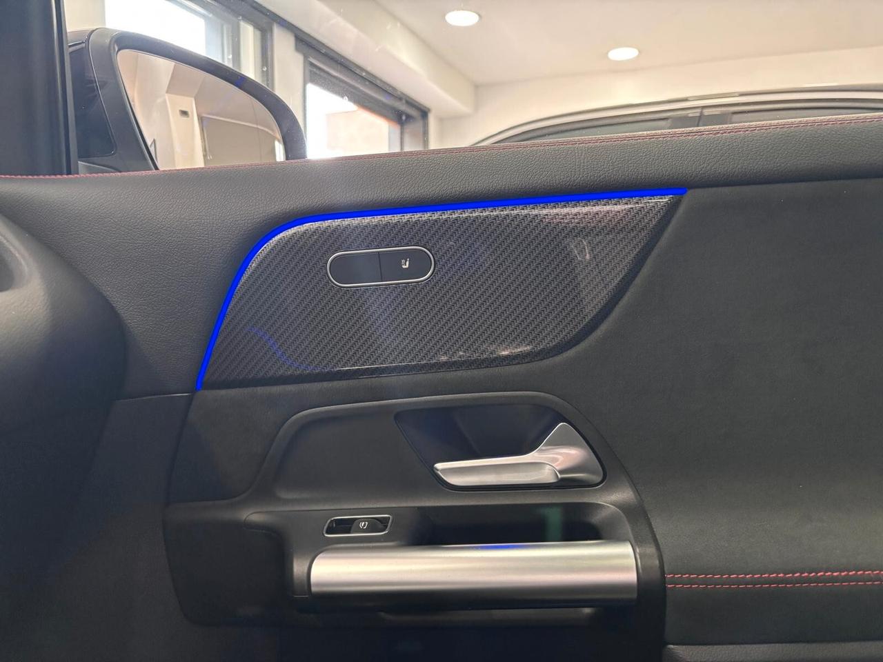 MERCEDES-BENZ GLA 200D PREMIUM AMG LE-NAVI-TETTO