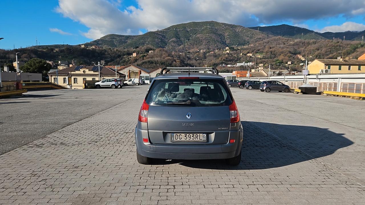 Renault Scenic Scénic 1.5 dCi/105CV Dynamique