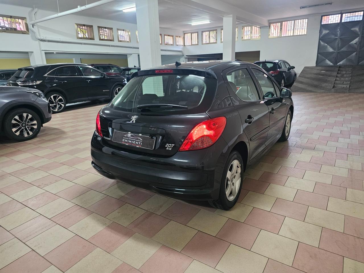 Peugeot 207 1.4 8V 75CV 5p. X Line ECO GPL