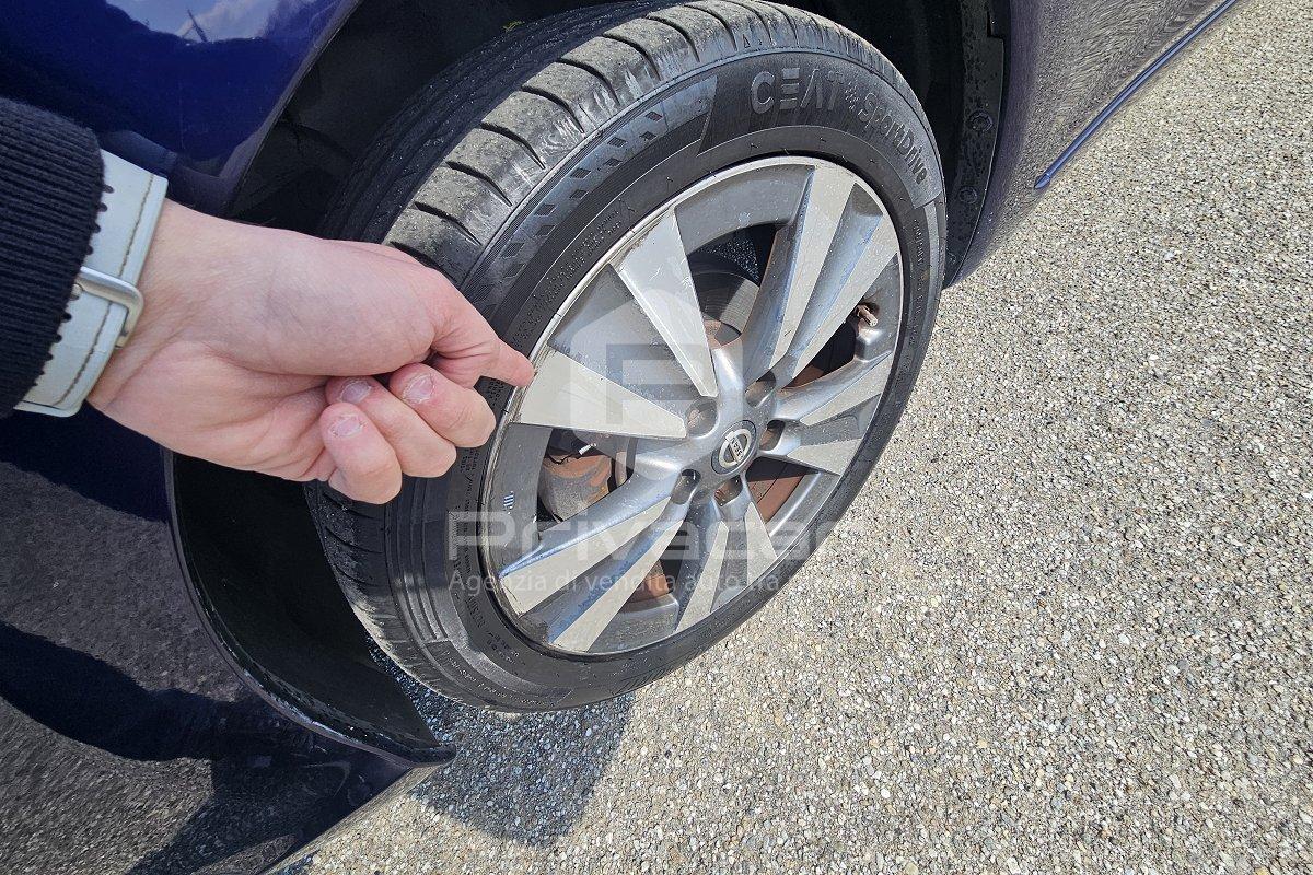 NISSAN Pulsar 1.2 DIG-T Tekna