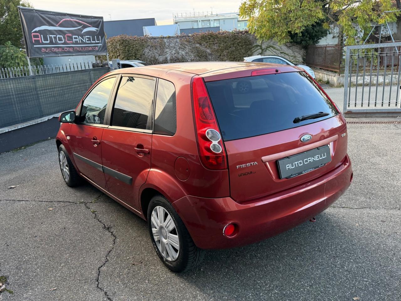 Ford Fiesta 1.4 d titanium NEOPATENTATI OCCASIONE