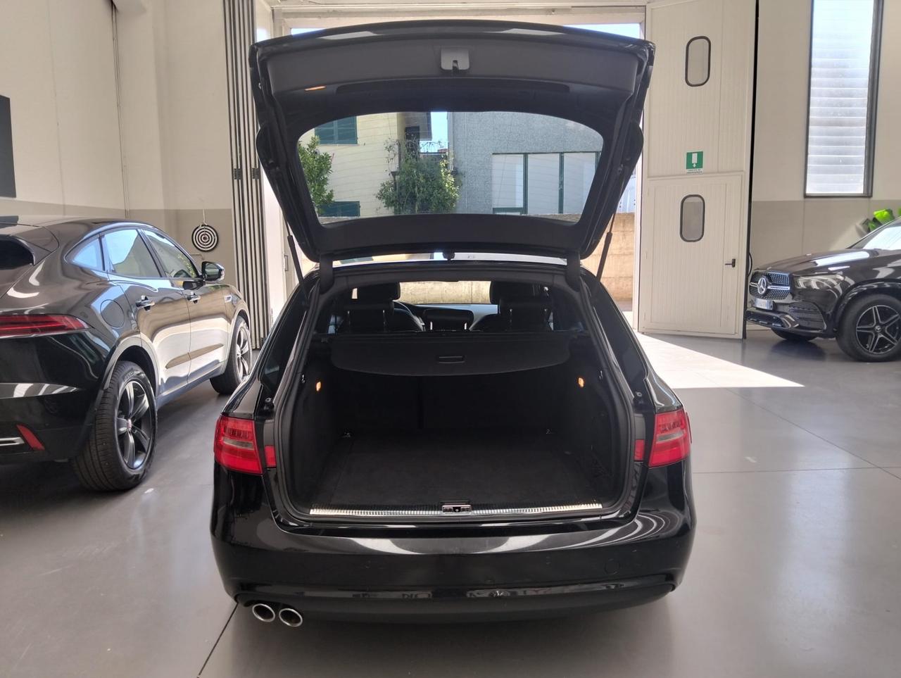 Audi A4 Avant 2.0 TDI S LINE 150 CV