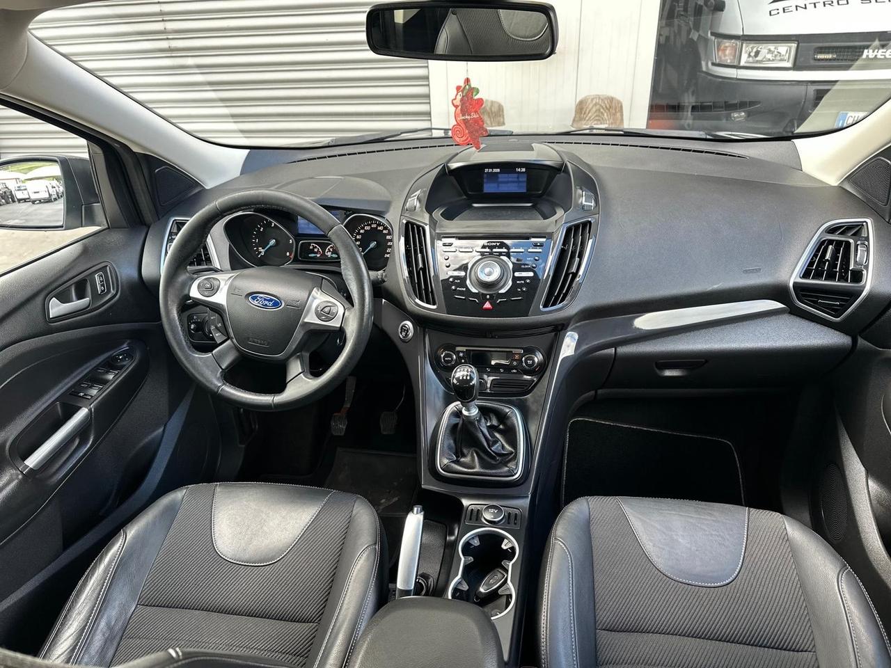 Ford Kuga 2.0 TDCI 140 CV 4WD Titanium