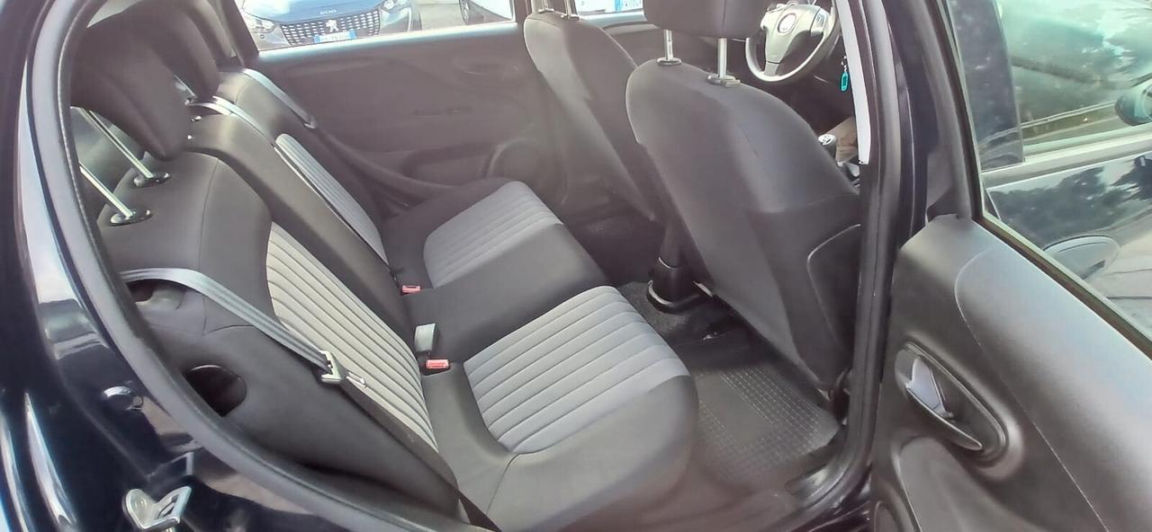 Fiat Punto 1.3 MJT II S&S Street - 2018 34.000km