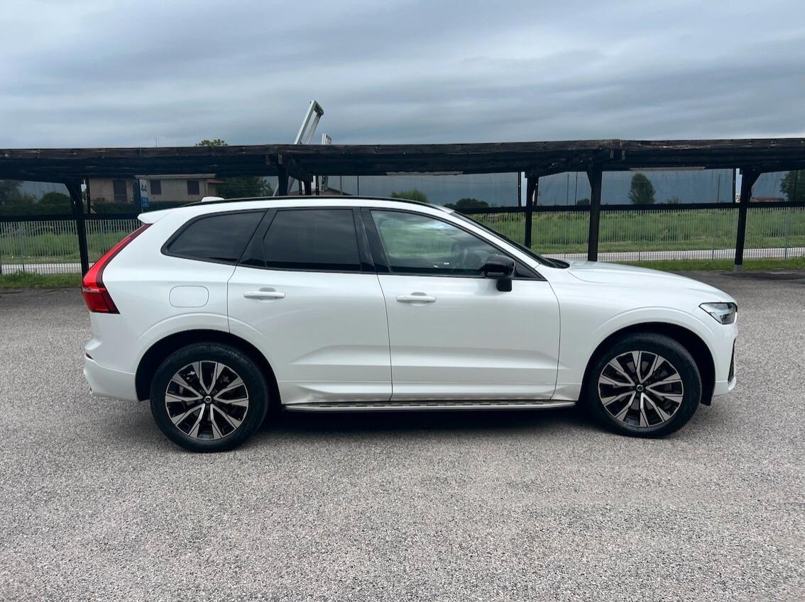 Volvo XC60 2.0 b4 Plus Dark awd auto - FULL OPTIONAL