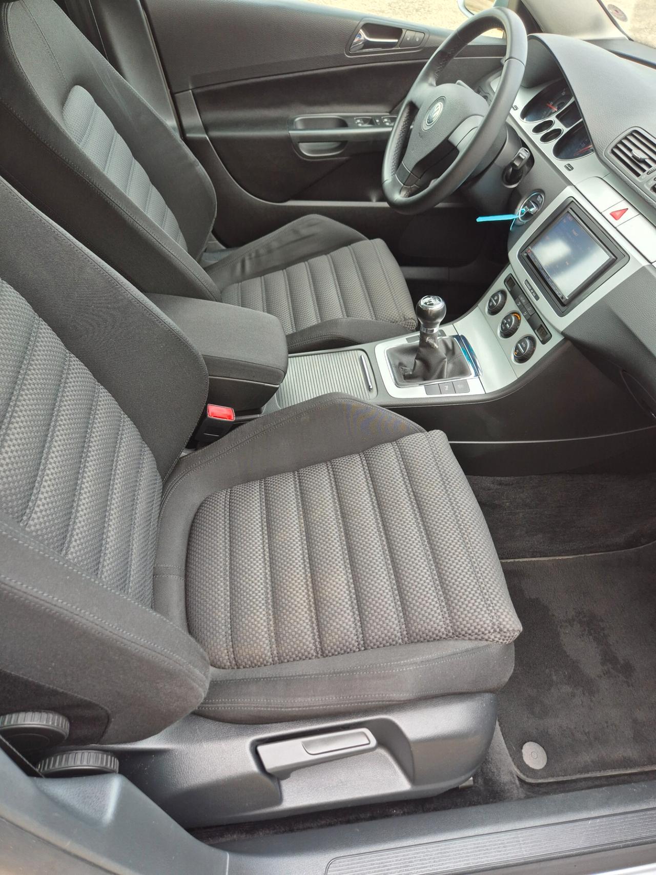 Volkswagen Passat 2.0 TDI DPF Var. Comfortline