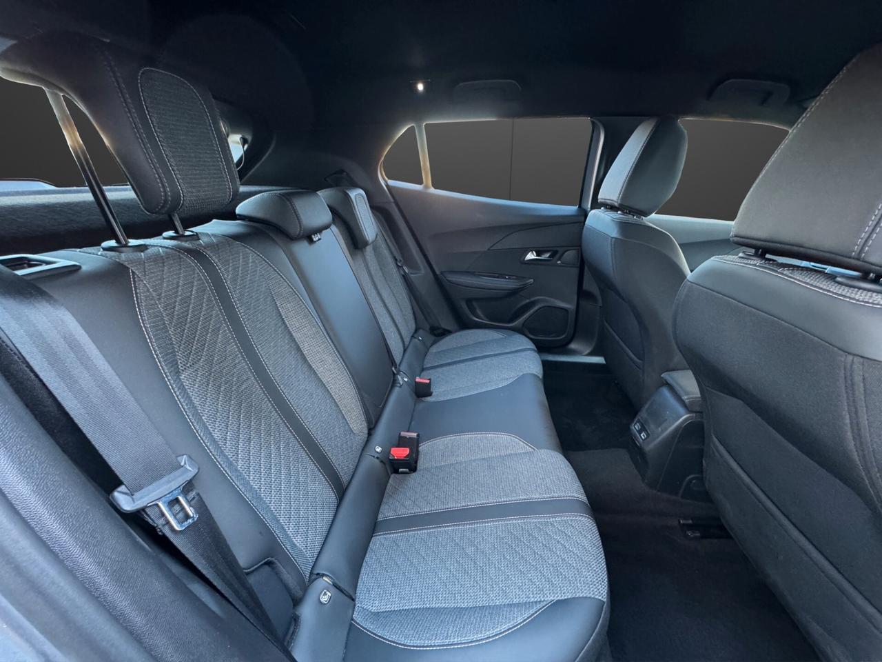 Peugeot 2008 PureTech 100Cv S&S Allure