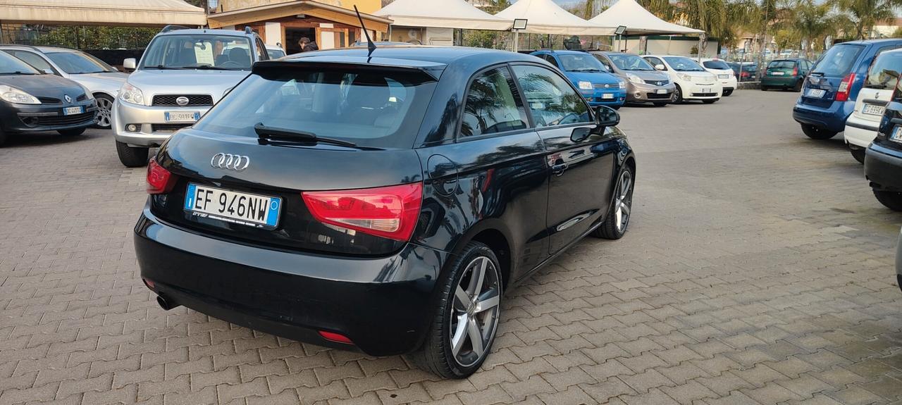 Audi A1 1.6 TDI 105 CV Ambition Diesel full