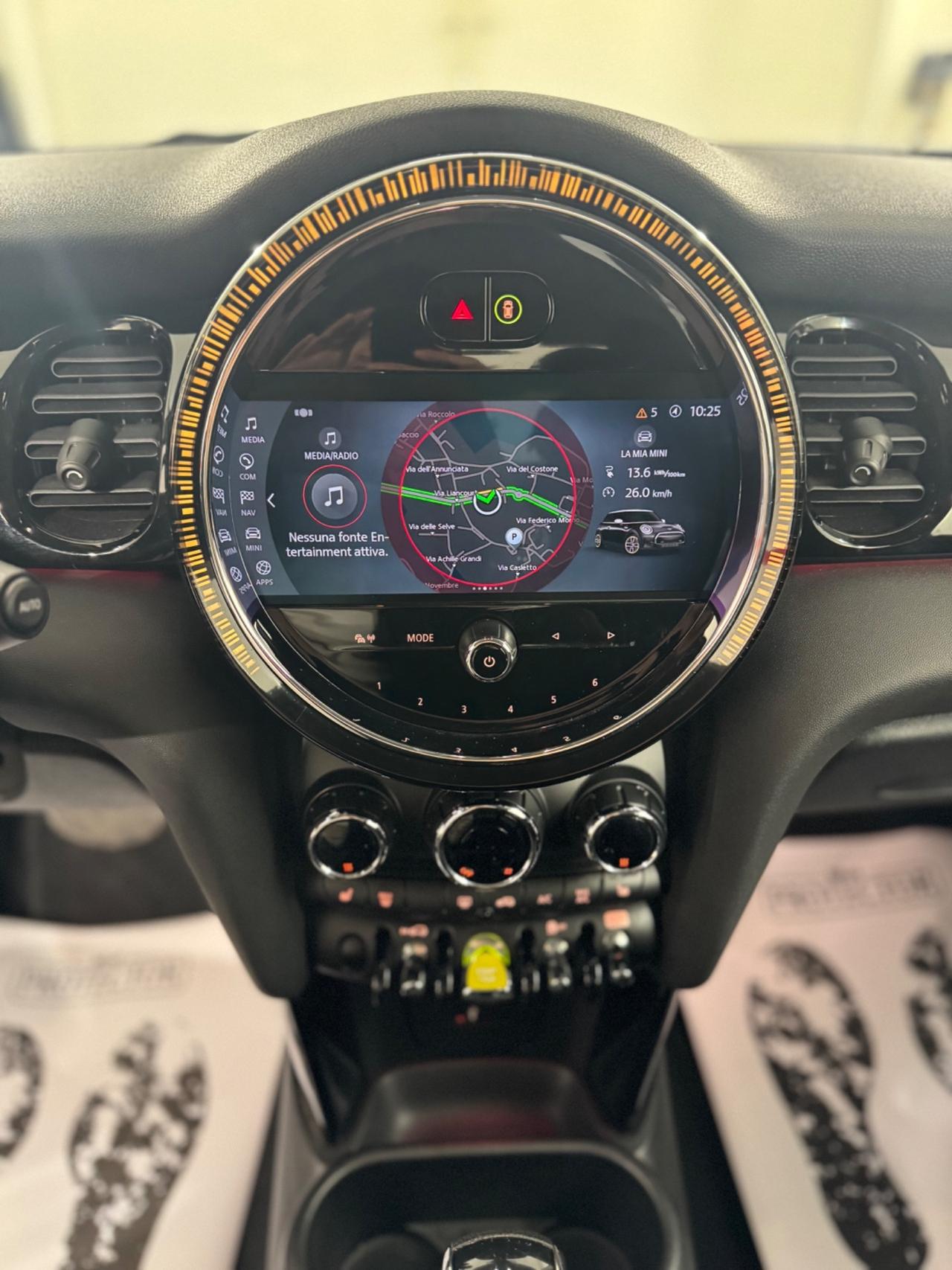 Mini Full Electric Cooper SE Yours PROMO OMAGGIO BLACK FRIDAY FINO AL 29 NOVEMBRE