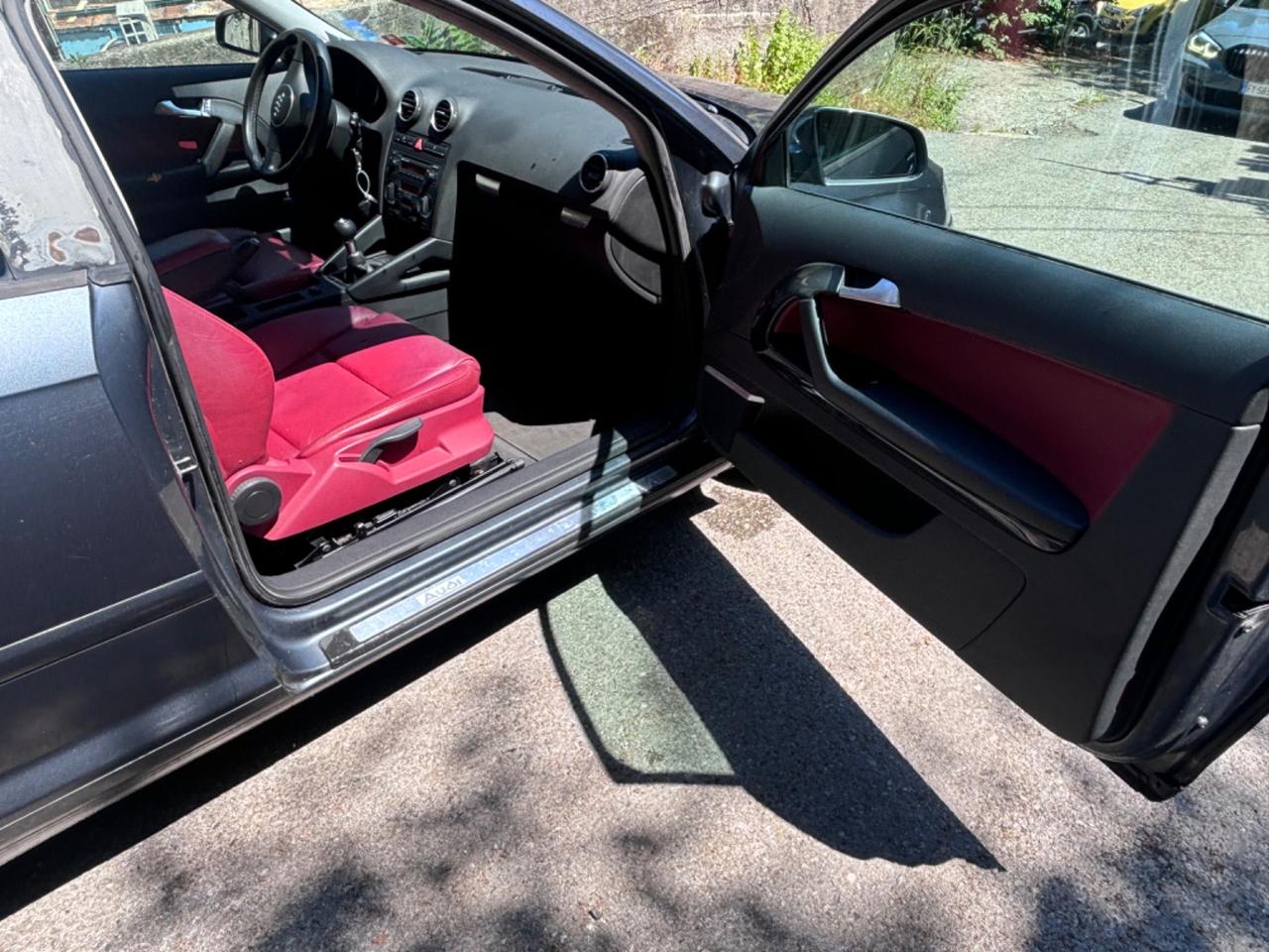 Audi A3 1.6 Attraction motore perfetto