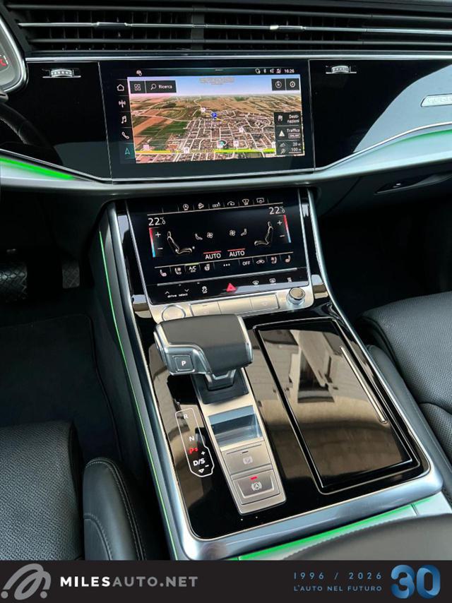 AUDI Q8 50TDI S line Pano Sed ventilati ACC Matrix AppleCP