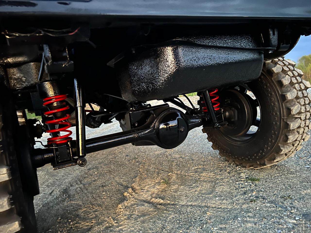 Suzuki SJ Samurai SJ413 Berlina De Luxe