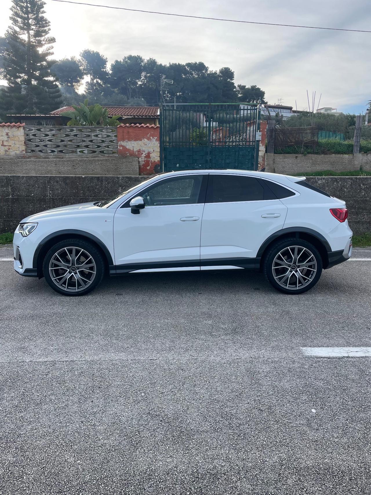 AUDI Q3 SPORTBACK