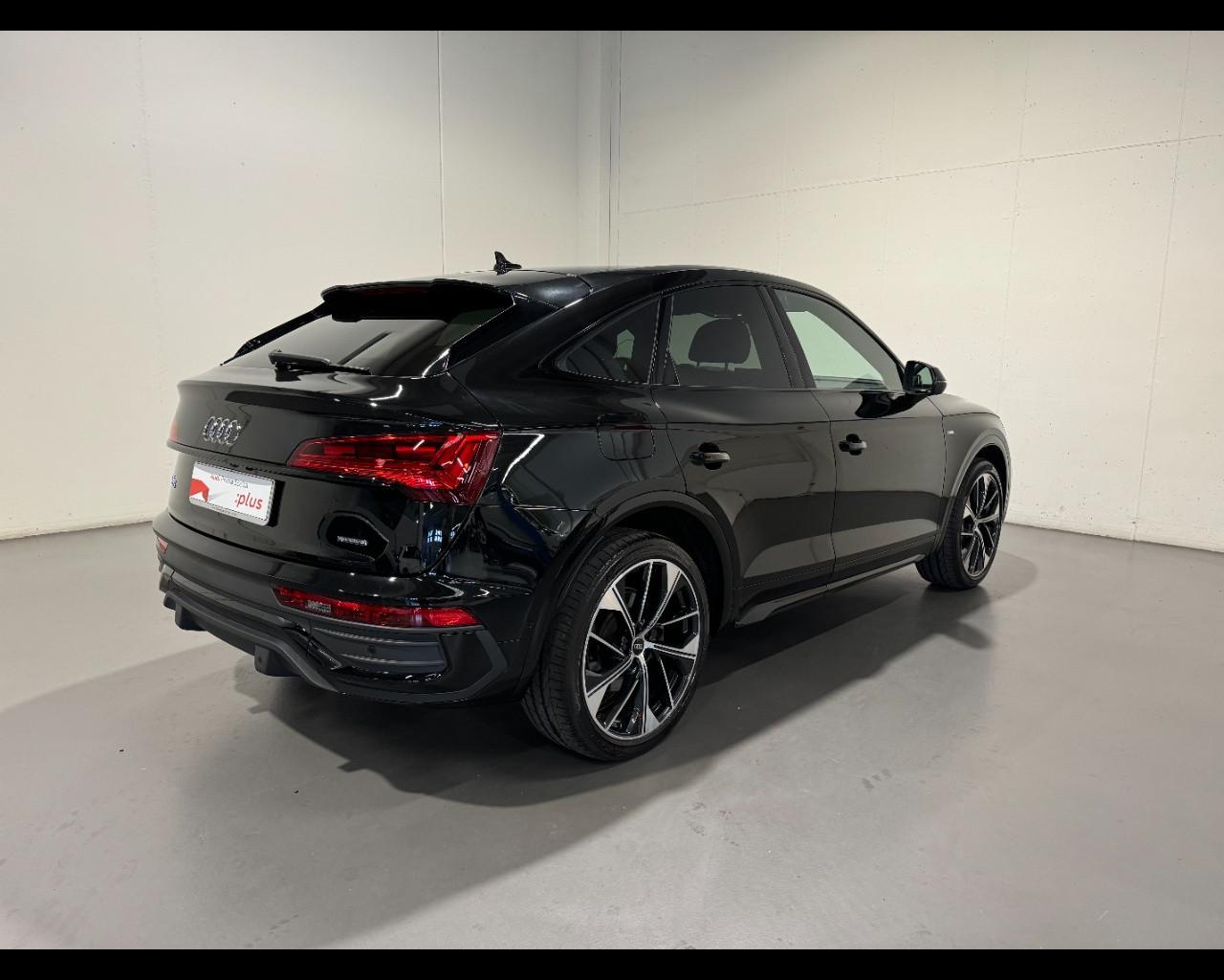 AUDI Q5 SPORTBACK 55 TFSIe QUATTRO S-TRONIC IDENTITY BLACK