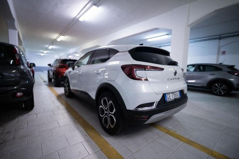 Renault Captur 1.6 E-Tech phev Intens 160cv auto my21