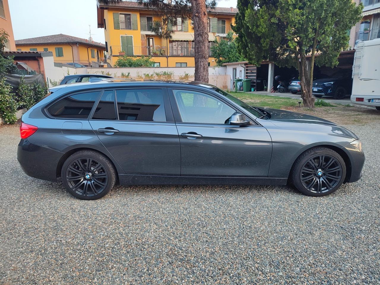 Bmw 318 318d Touring Business Advantage aut.
