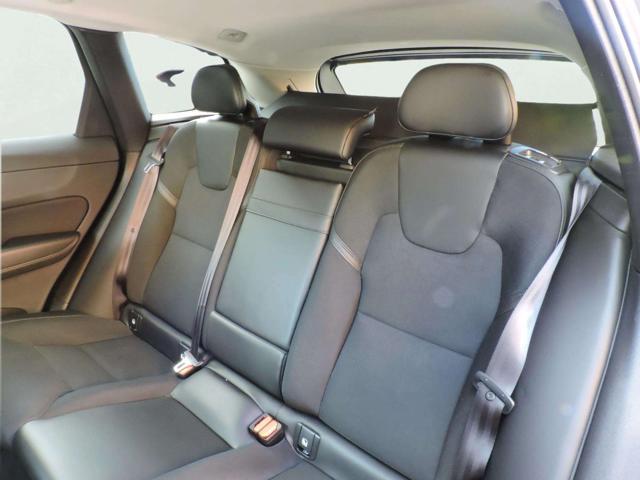 VOLVO XC60 D4 AWD Geartronic Business