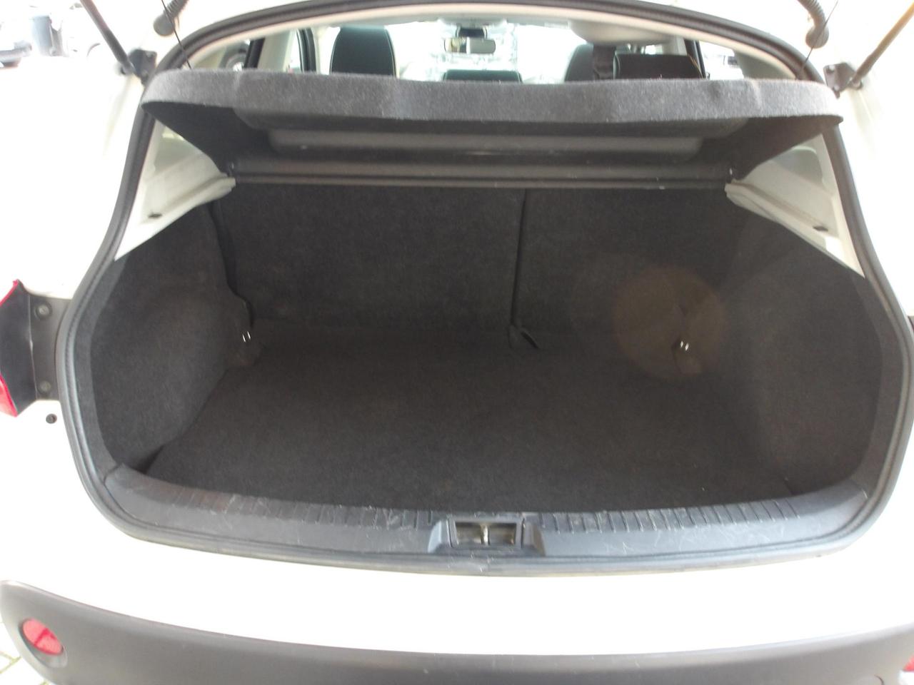 Nissan Qashqai 1.5 dci Tekna Dpf FL *TETTO PANORAMICO * GANCIO DI TRAINO *