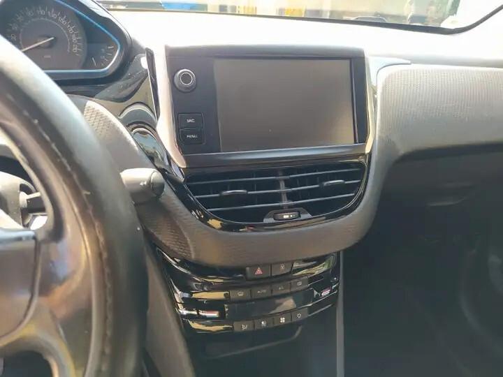 Peugeot 2008 BlueHDi 100 Active