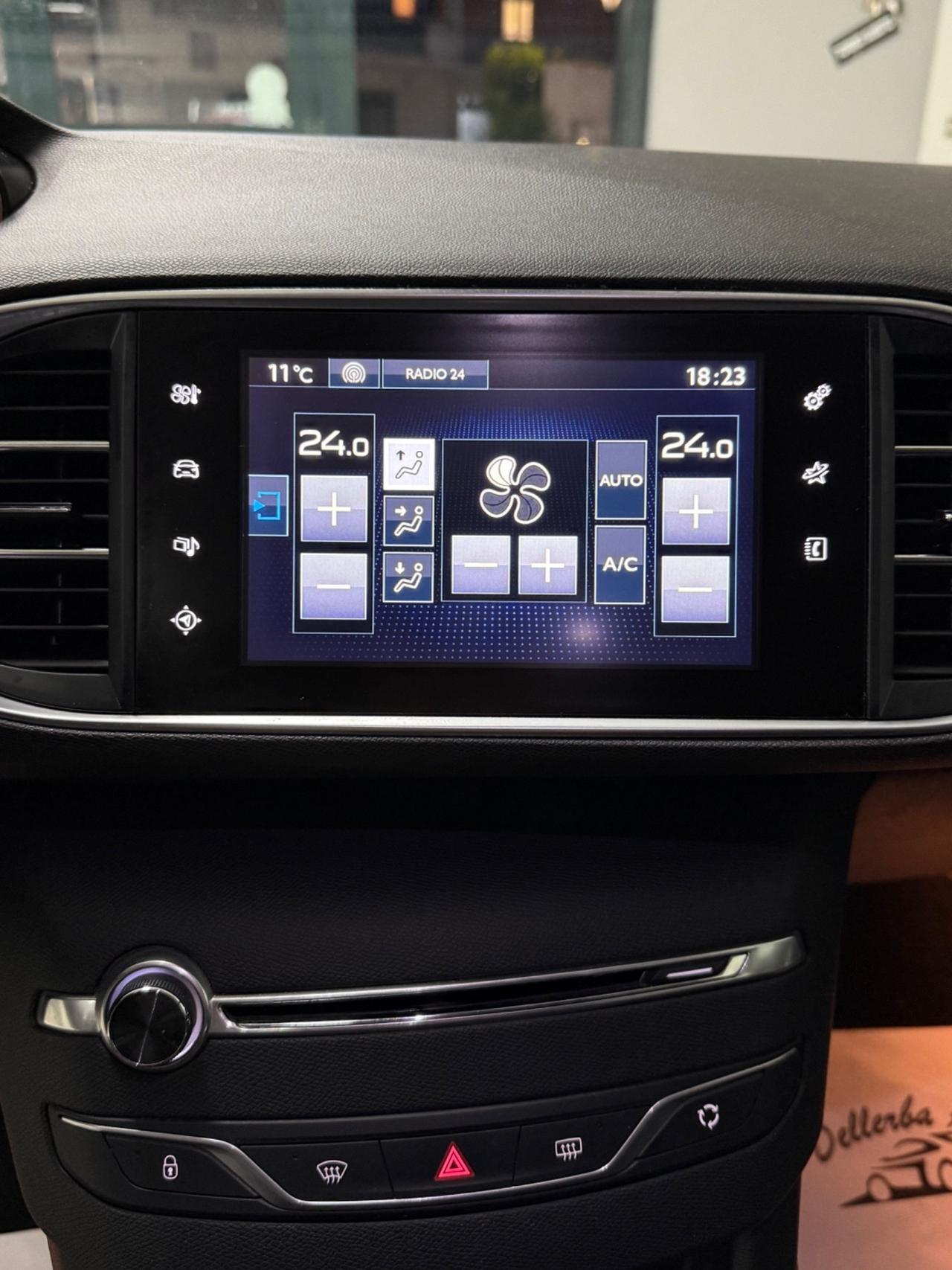 Peugeot 308 BlueHDi 120 S&S Allure