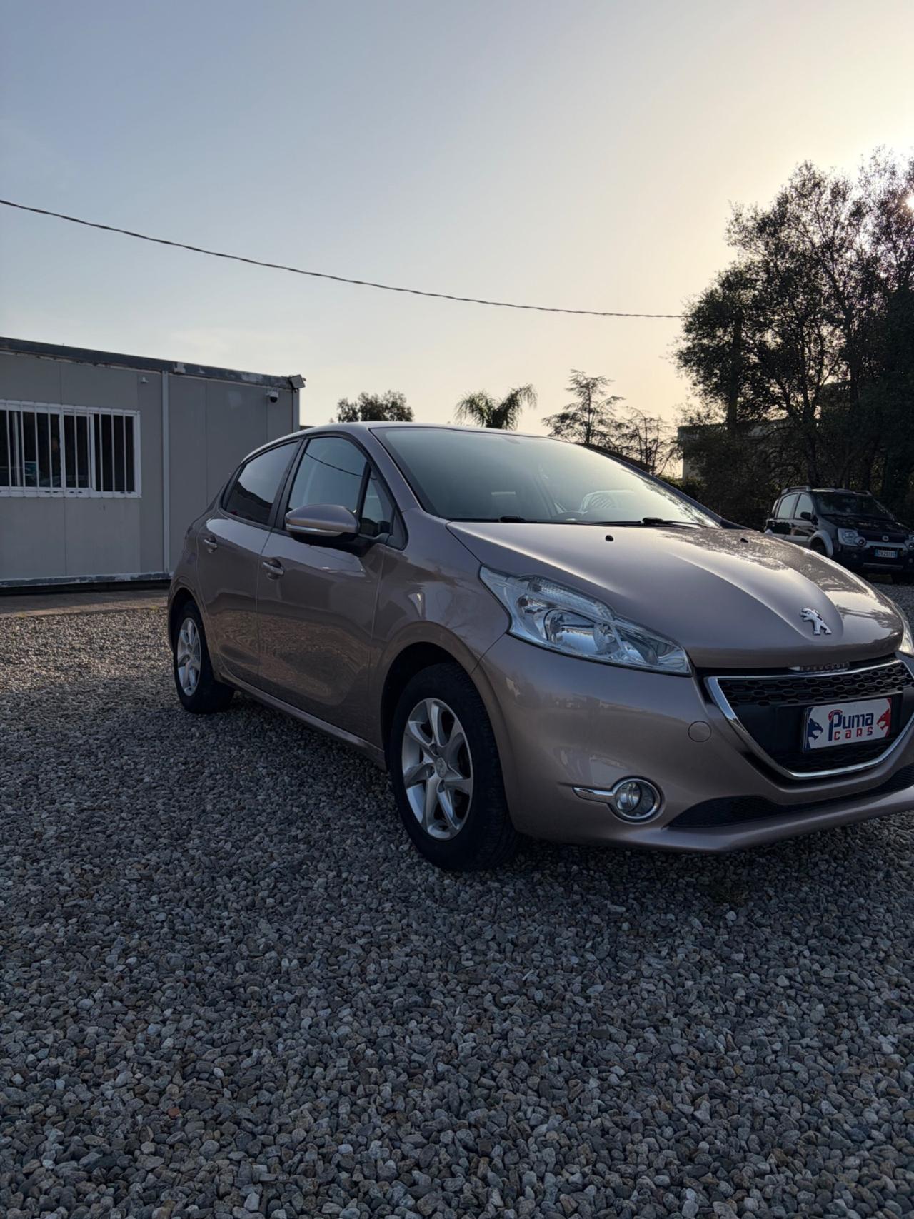 Peugeot 208 1.2 VTi 82 CV 5 porte Allure