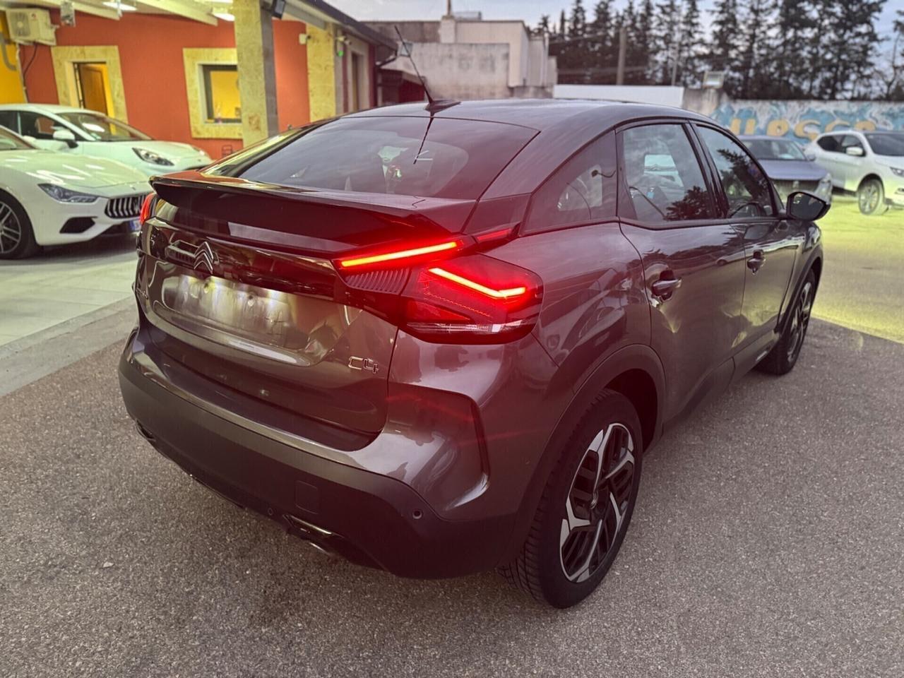 Citroen C4 BlueHDi 130 EAT8 Shine retrocam Sensori