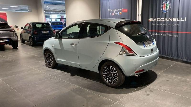 Lancia Ypsilon 1.0 FireFly 5 porte S&S Hybrid Platino