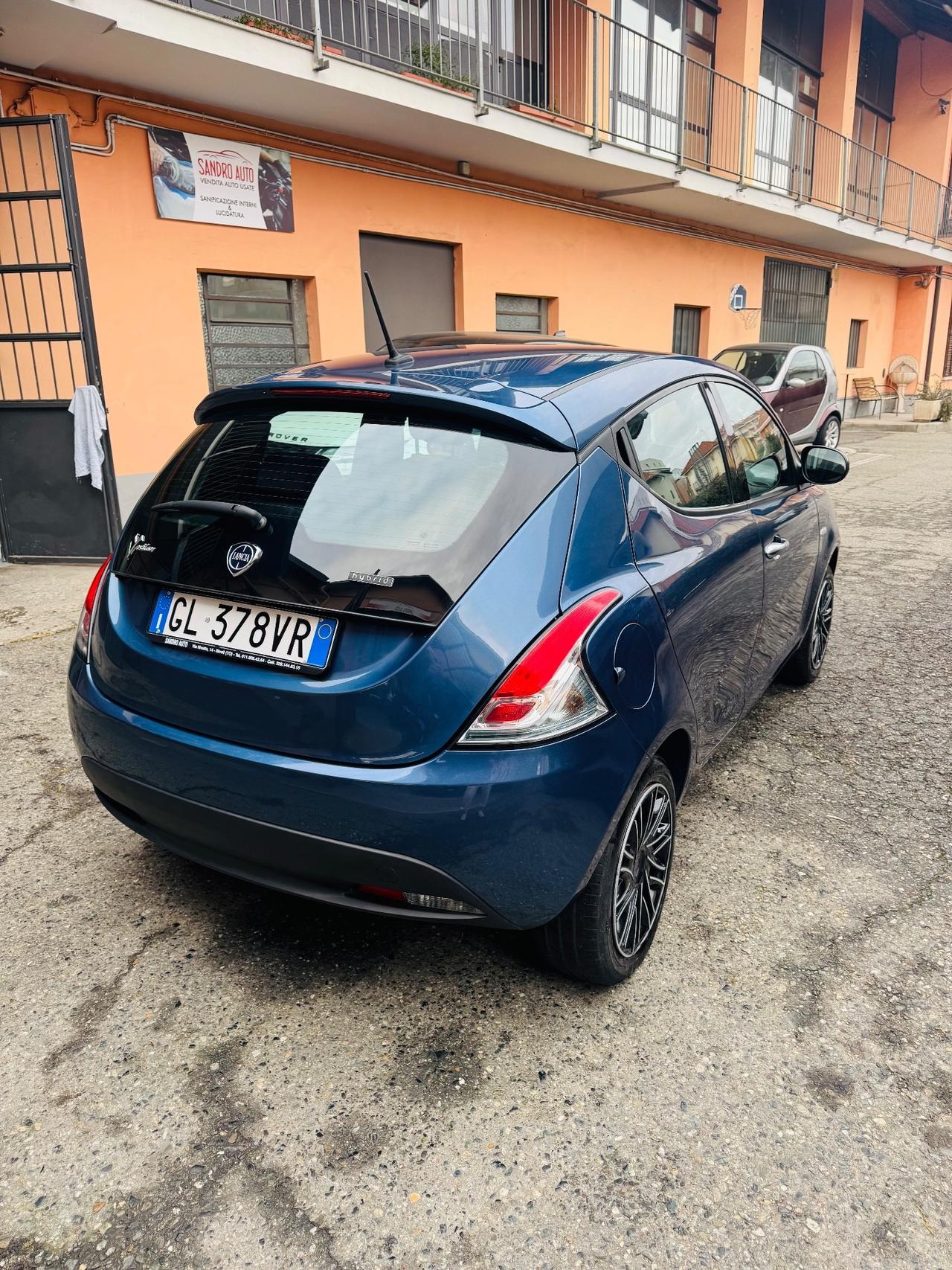 Lancia Ypsilon 1.0 FireFly 5 porte S&S Hybrid Ecochic UnYca