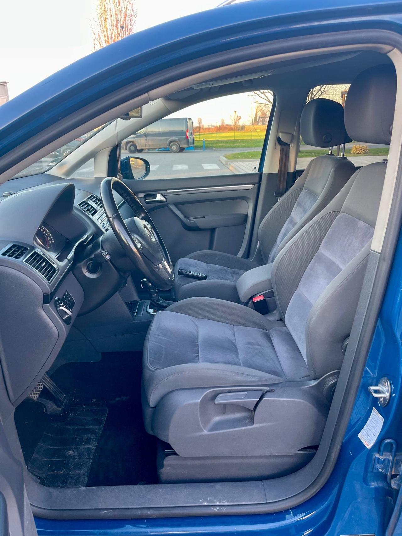 Volkswagen Touran 2.0 TDI 140 CV DSG Highline