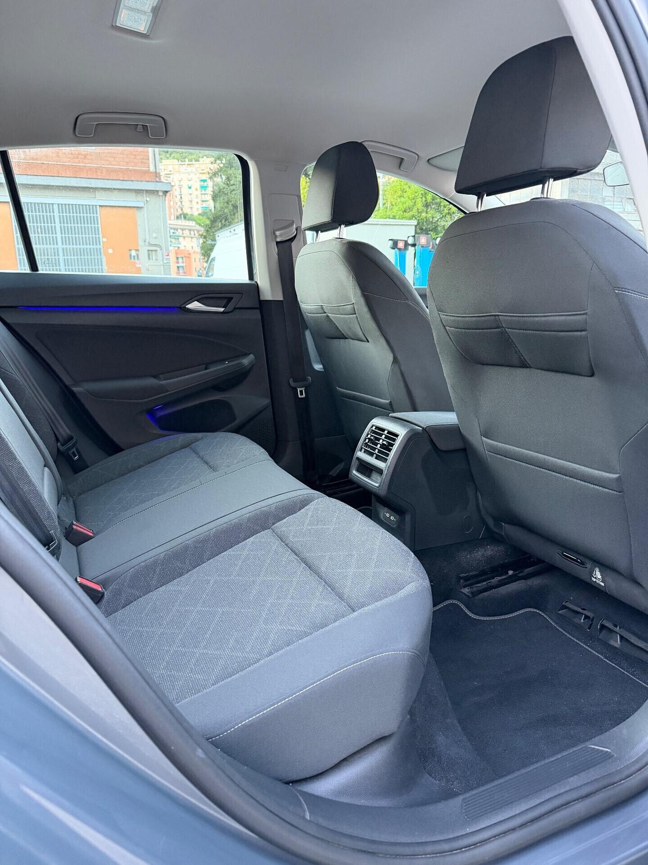 Volkswagen Golf 2.0 TDI 115 CV - CAMBIO MANUALE- NEOPATENTATI